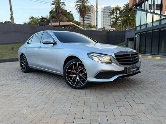 MERCEDES-BENZ E 250 2.0 CGI GASOLINA EXCLUSIVE 9G-TRONIC MERCEDES-BENZ E 250 2.0 CGI GASOLINA EXCLUSIVE 9G-TRONIC